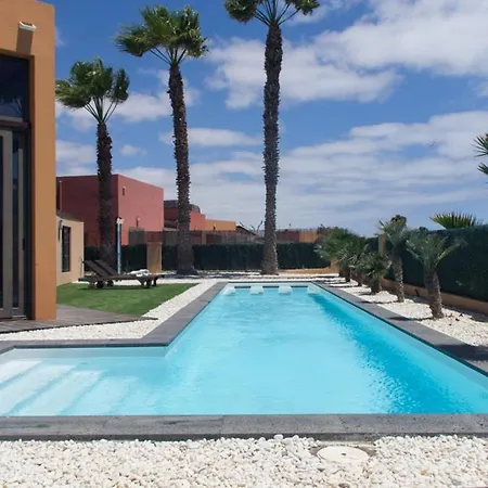Melania Paradise - Jacuzzi, Private Pool, Gym, Minigolf, Chill Terrace, 4 Bedrooms *