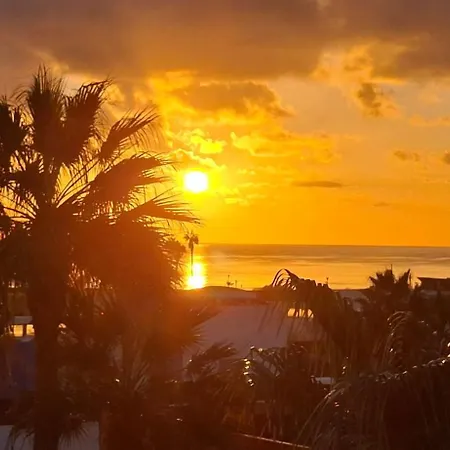 Melania Paradise - Jacuzzi, Private Pool, Gym, Minigolf, Chill Terrace, 4 Bedrooms * Caleta de Fuste