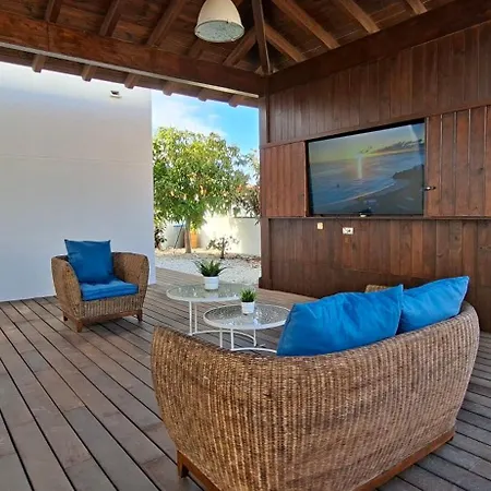 Melania Paradise - Jacuzzi, Private Pool, Gym, Minigolf, Chill Terrace, 4 Bedrooms Caleta de Fuste