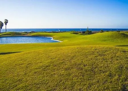 Villa Melania Paradise - Jacuzzi, Private Pool, Gym, Minigolf, Chill Terrace, 4 Bedrooms *