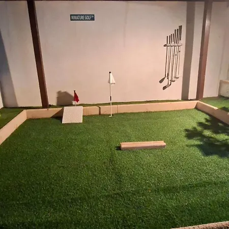 Melania Paradise - Jacuzzi, Private Pool, Gym, Minigolf, Chill Terrace, 4 Bedrooms Caleta de Fuste