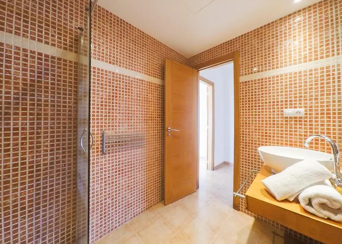 Melania Paradise - Jacuzzi, Private Pool, Gym, Minigolf, Chill Terrace, 4 Bedrooms Caleta de Fuste