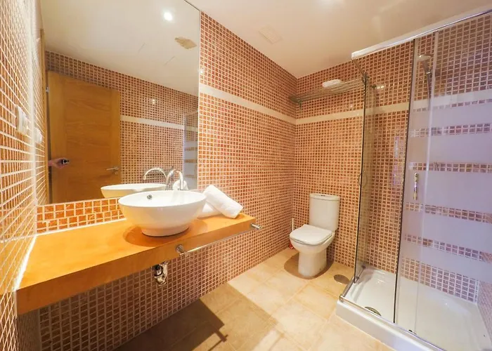 Melania Paradise - Jacuzzi, Private Pool, Gym, Minigolf, Chill Terrace, 4 Bedrooms Caleta de Fuste