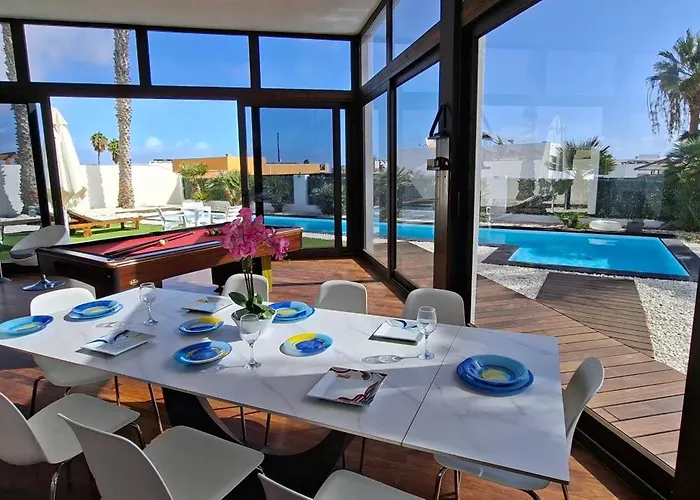 Melania Paradise - Jacuzzi, Private Pool, Gym, Minigolf, Chill Terrace, 4 Bedrooms Villa