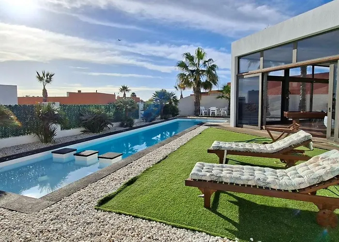 Melania Paradise - Jacuzzi, Private Pool, Gym, Minigolf, Chill Terrace, 4 Bedrooms Villa