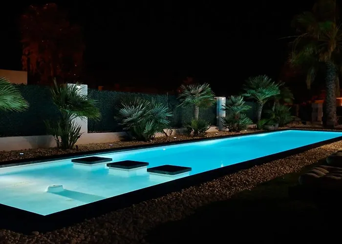 Melania Paradise - Jacuzzi, Private Pool, Gym, Minigolf, Chill Terrace, 4 Bedrooms Caleta de Fuste