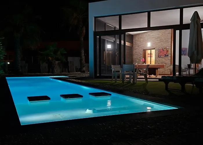 Melania Paradise - Jacuzzi, Private Pool, Gym, Minigolf, Chill Terrace, 4 Bedrooms Villa