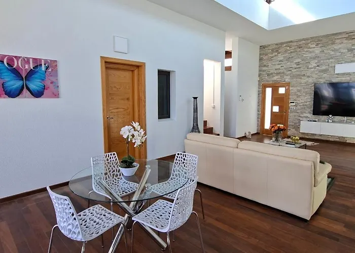 Melania Paradise - Jacuzzi, Private Pool, Gym, Minigolf, Chill Terrace, 4 Bedrooms * Caleta de Fuste