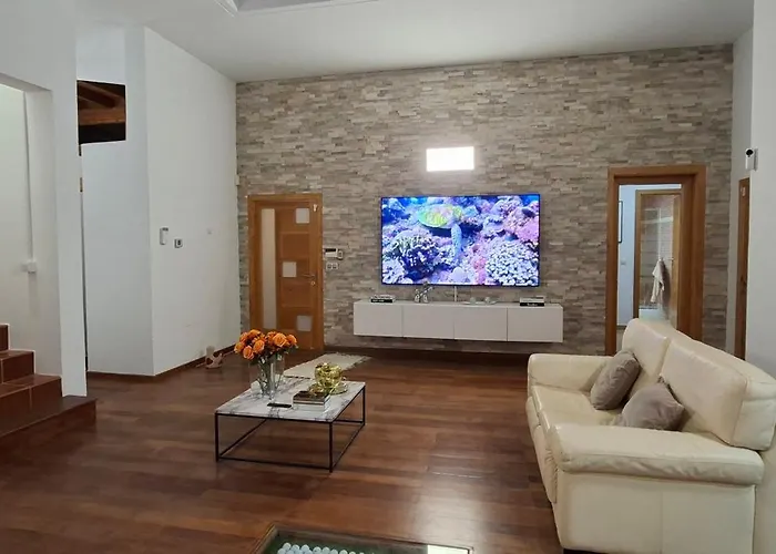 Melania Paradise - Jacuzzi, Private Pool, Gym, Minigolf, Chill Terrace, 4 Bedrooms * Caleta de Fuste