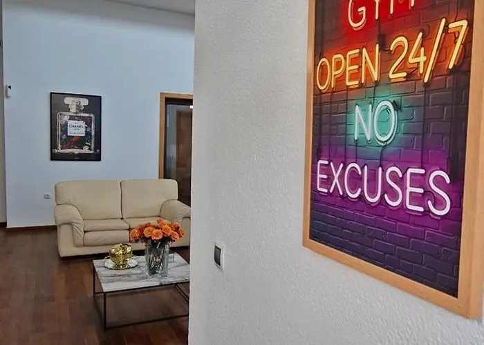 Melania Paradise - Jacuzzi, Private Pool, Gym, Minigolf, Chill Terrace, 4 Bedrooms Villa