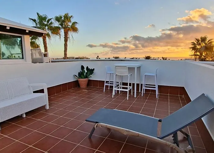 Villa Melania Paradise - Jacuzzi, Private Pool, Gym, Minigolf, Chill Terrace, 4 Bedrooms *