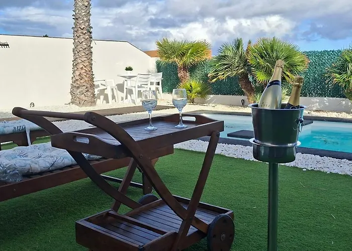 Melania Paradise - Jacuzzi, Private Pool, Gym, Minigolf, Chill Terrace, 4 Bedrooms Villa Caleta de Fuste