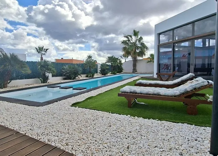 Melania Paradise - Jacuzzi, Private Pool, Gym, Minigolf, Chill Terrace, 4 Bedrooms Villa Caleta de Fuste