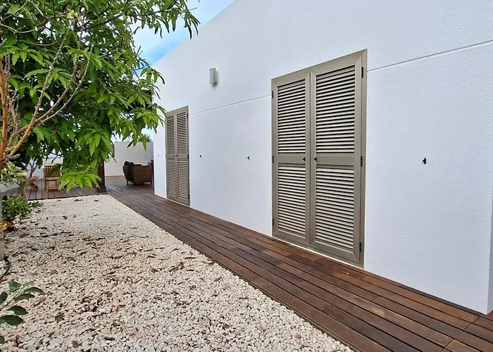 Villa Melania Paradise - Jacuzzi, Private Pool, Gym, Minigolf, Chill Terrace, 4 Bedrooms *