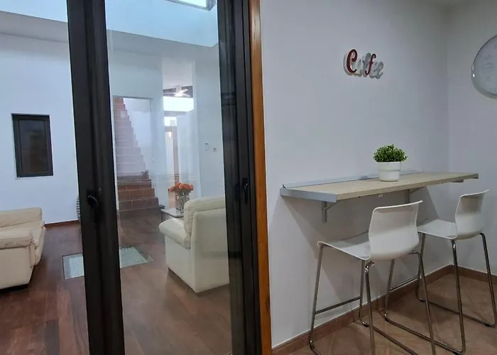 Villa Melania Paradise - Jacuzzi, Private Pool, Gym, Minigolf, Chill Terrace, 4 Bedrooms *