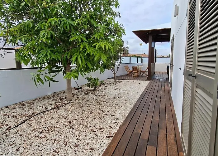 Villa Melania Paradise - Jacuzzi, Private Pool, Gym, Minigolf, Chill Terrace, 4 Bedrooms Caleta de Fuste