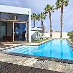 Melania Paradise - Jacuzzi, Private Pool, Gym, Minigolf, Chill Terrace, 4 Bedrooms