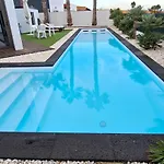 Melania Paradise - Jacuzzi, Private Pool, Gym, Minigolf, Chill Terrace, 4 Bedrooms