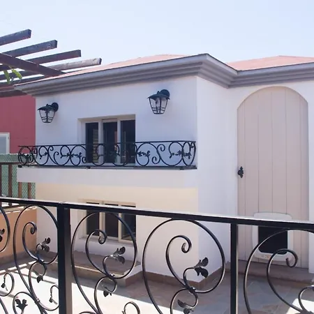 Villa Melania Paradise - Jacuzzi, Private Pool, Gym, Minigolf, Chill Terrace, 4 Bedrooms Caleta De Fuste
