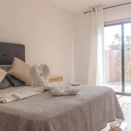 Melania Paradise - Jacuzzi, Private Pool, Gym, Minigolf, Chill Terrace, 4 Bedrooms * Caleta de Fuste