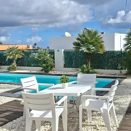 Melania Paradise - Jacuzzi, Heated Private Pool, Gym, Minigolf, Chill Terrace, 4 Bedrooms