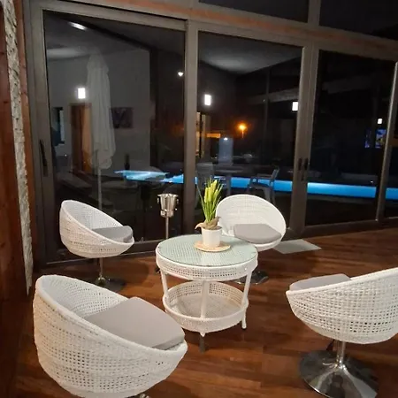 Vila Melania Paradise - Jacuzzi, Private Pool, Gym, Minigolf, Chill Terrace, 4 Bedrooms Caleta De Fuste