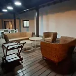 Melania Paradise - Jacuzzi, Private Pool, Gym, Minigolf, Chill Terrace, 4 Bedrooms 빌라 칼레타데푸스테