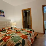 Melania Paradise - Jacuzzi, Private Pool, Gym, Minigolf, Chill Terrace, 4 Bedrooms 빌라 칼레타데푸스테