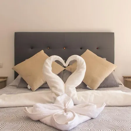 Melania Paradise - Jacuzzi, Private Pool, Gym, Minigolf, Chill Terrace, 4 Bedrooms 科斯塔卡莱塔