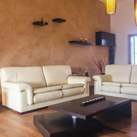 Melania Paradise - Jacuzzi, Private Pool, Gym, Minigolf, Chill Terrace, 4 Bedrooms 别墅