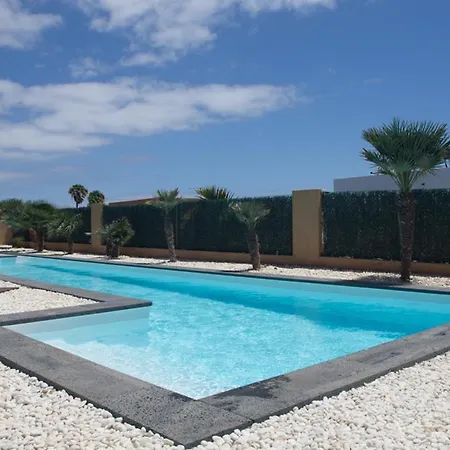Melania Paradise - Jacuzzi, Private Pool, Gym, Minigolf, Chill Terrace, 4 Bedrooms Villa Caleta De Fuste
