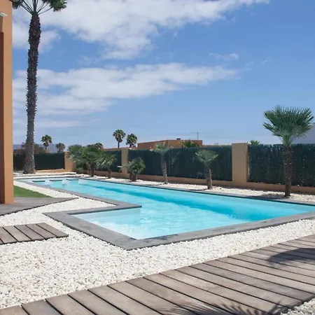 Melania Paradise - Jacuzzi, Private Pool, Gym, Minigolf, Chill Terrace, 4 Bedrooms