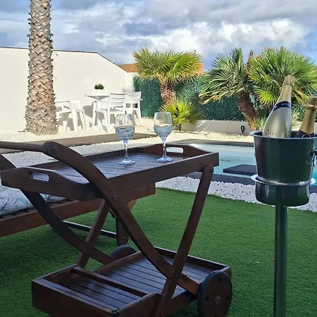 Melania Paradise - Jacuzzi, Private Pool, Gym, Minigolf, Chill Terrace, 4 Bedrooms 别墅 科斯塔卡莱塔